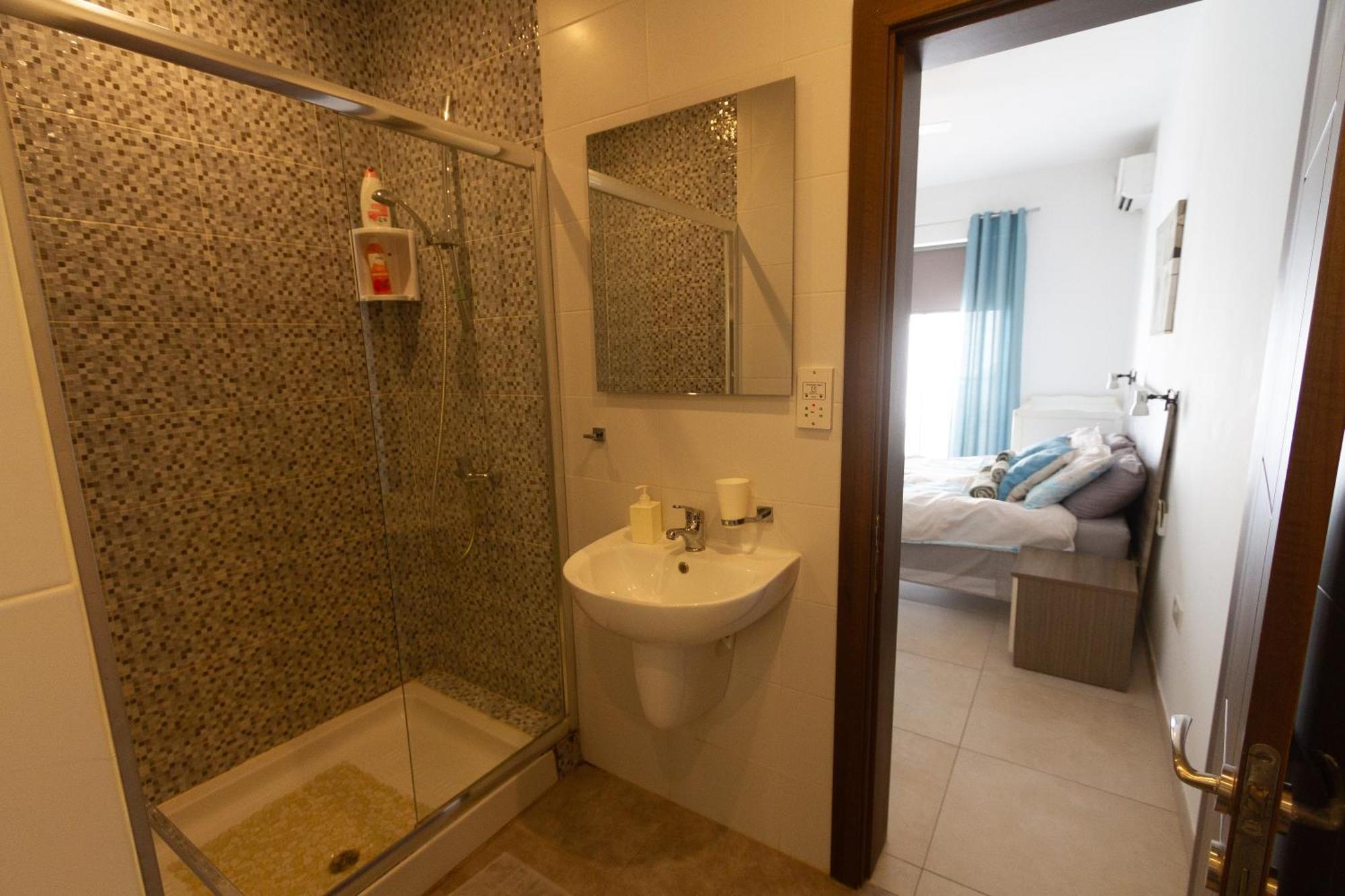 Modern & Central 2 Bedroom & 2 Bathrooms Apartment Msida Ngoại thất bức ảnh